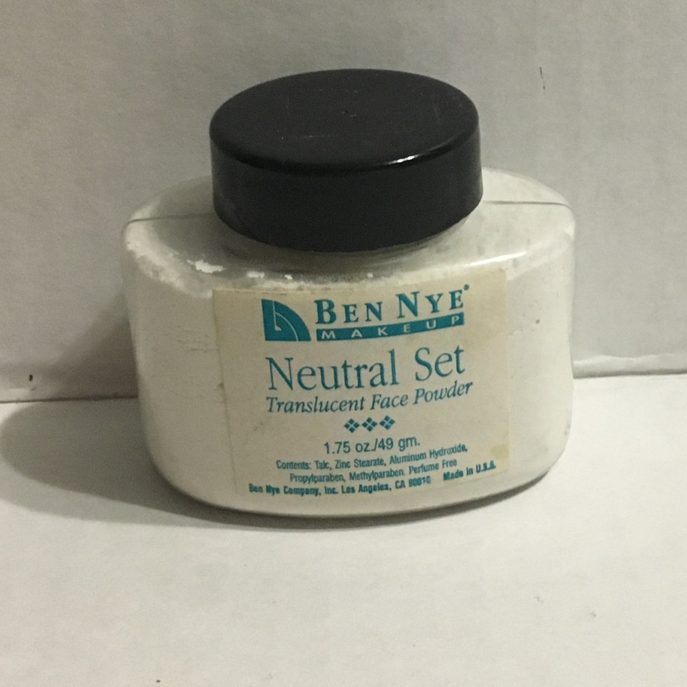 Ben Nye Neutral Set Translucent Face Powder